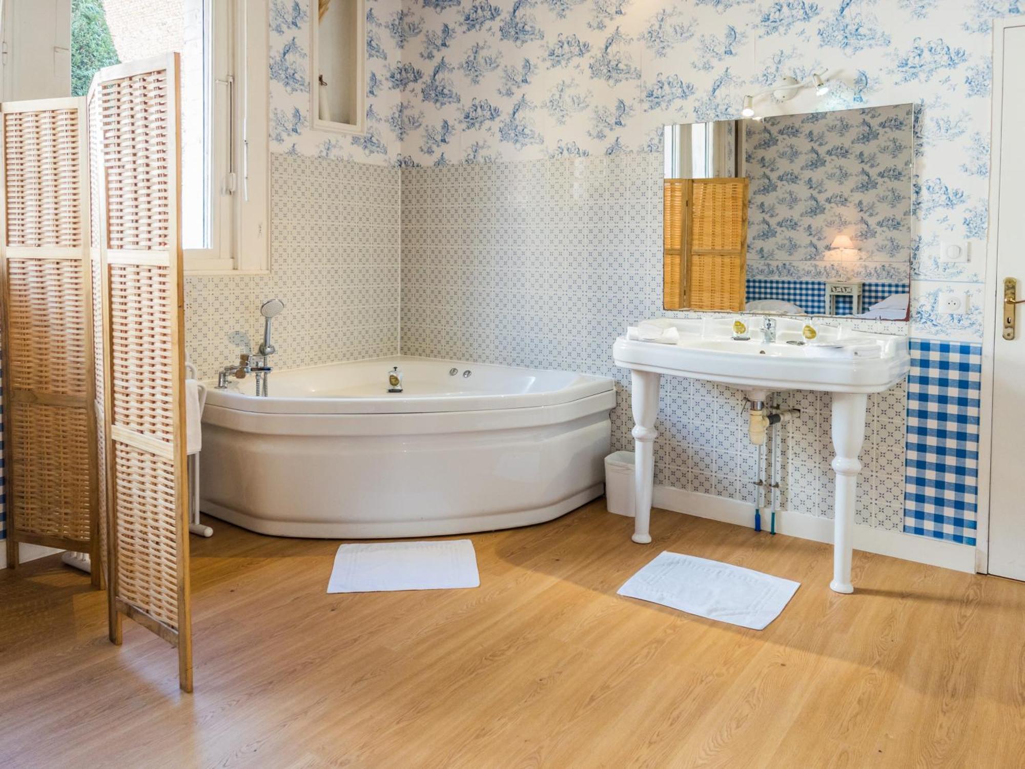 Hotel Joly Армантьер Экстерьер фото